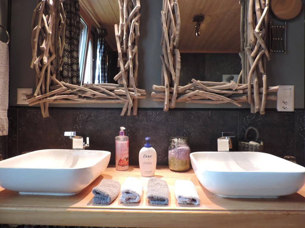 La Demeure Des Elfes Bed & Breakfast Albinen Bilik gambar